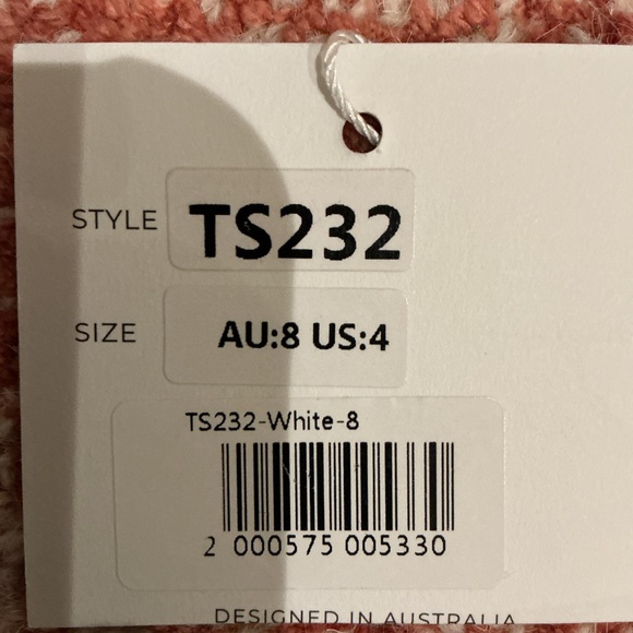 Two sisters white lace dress - Picture 8 of 8